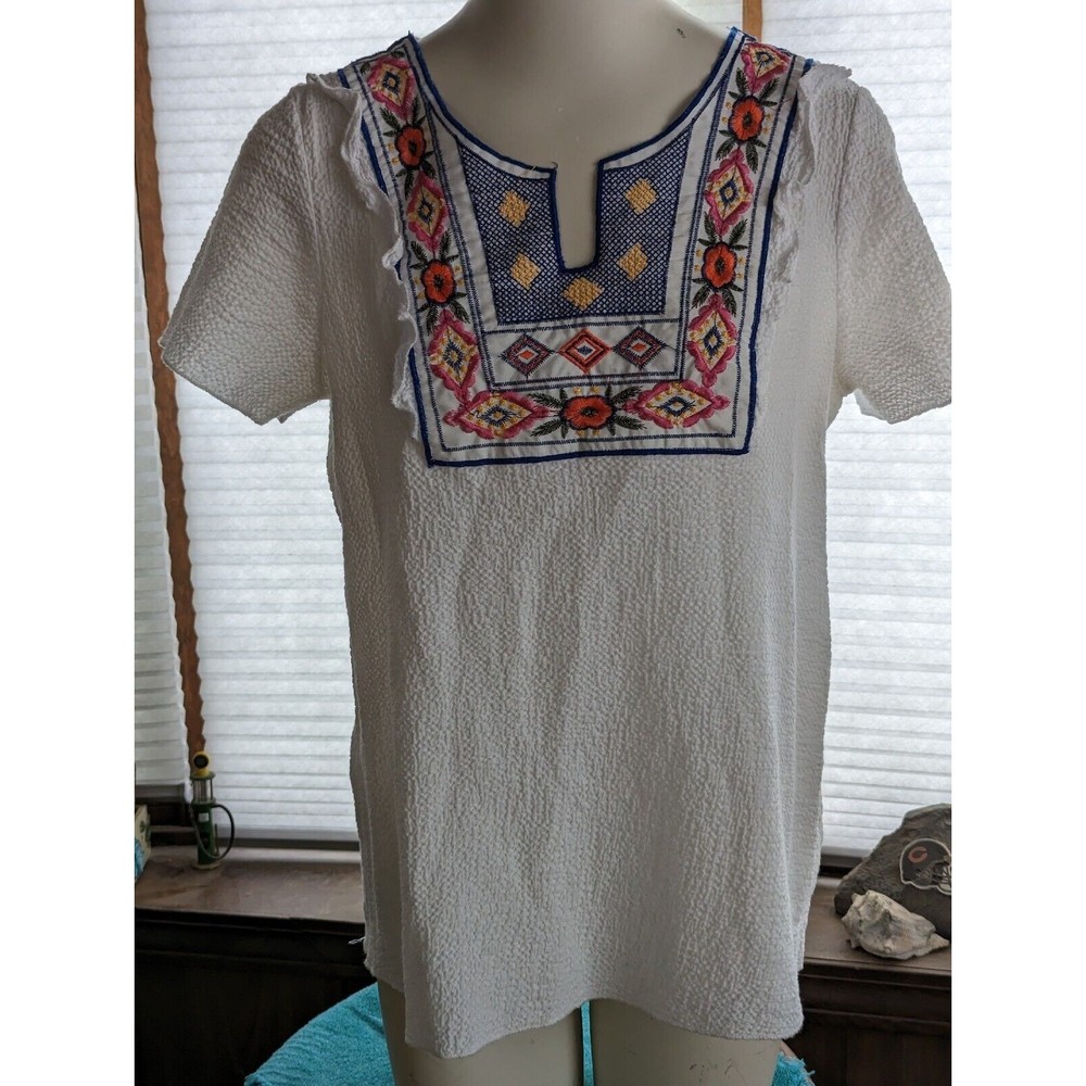Women's Hailey & Co. Wht emb Ruffled Knit SS Top Sz Med